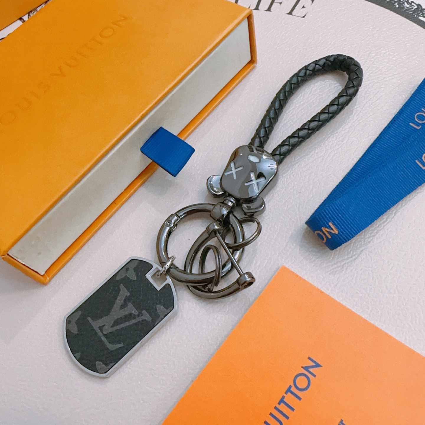 Louis Vuitton Camo Key Charm – Designer Keychain