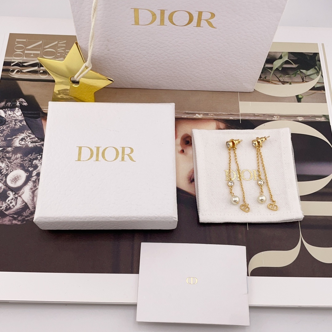 Dior Gold Pearl Drop Earrings – Dior Gold-Tone Finish Crystal & Pearl