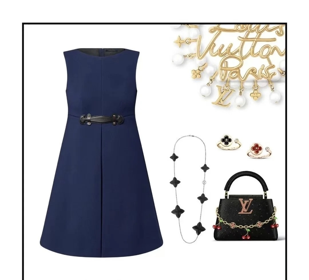 Louis Vuitton Gold Brooch - Louis Vuitton Gold Script Brooch - Pearl 2