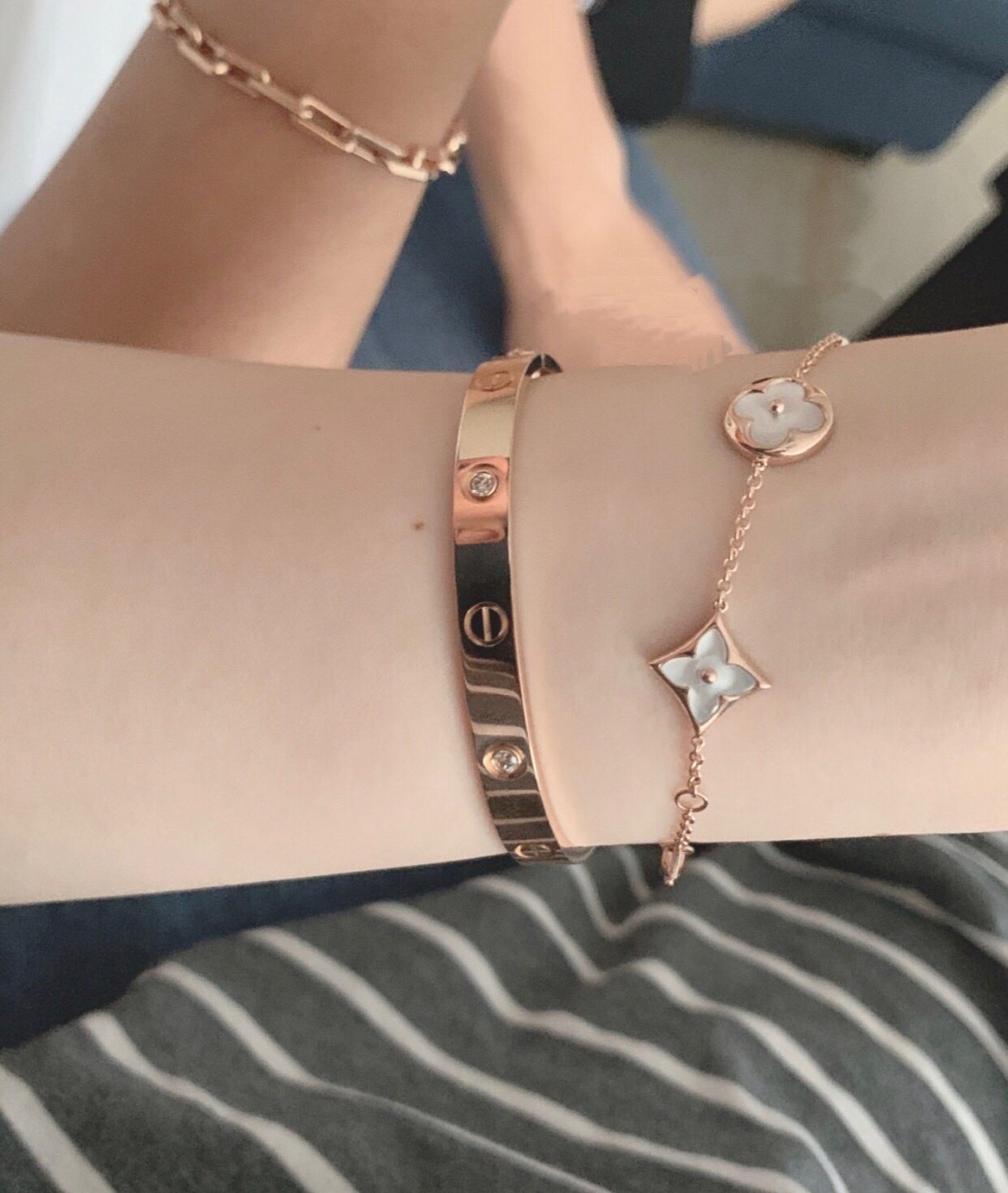 Premium Clover Charm Bracelet – Rose Gold Elegance