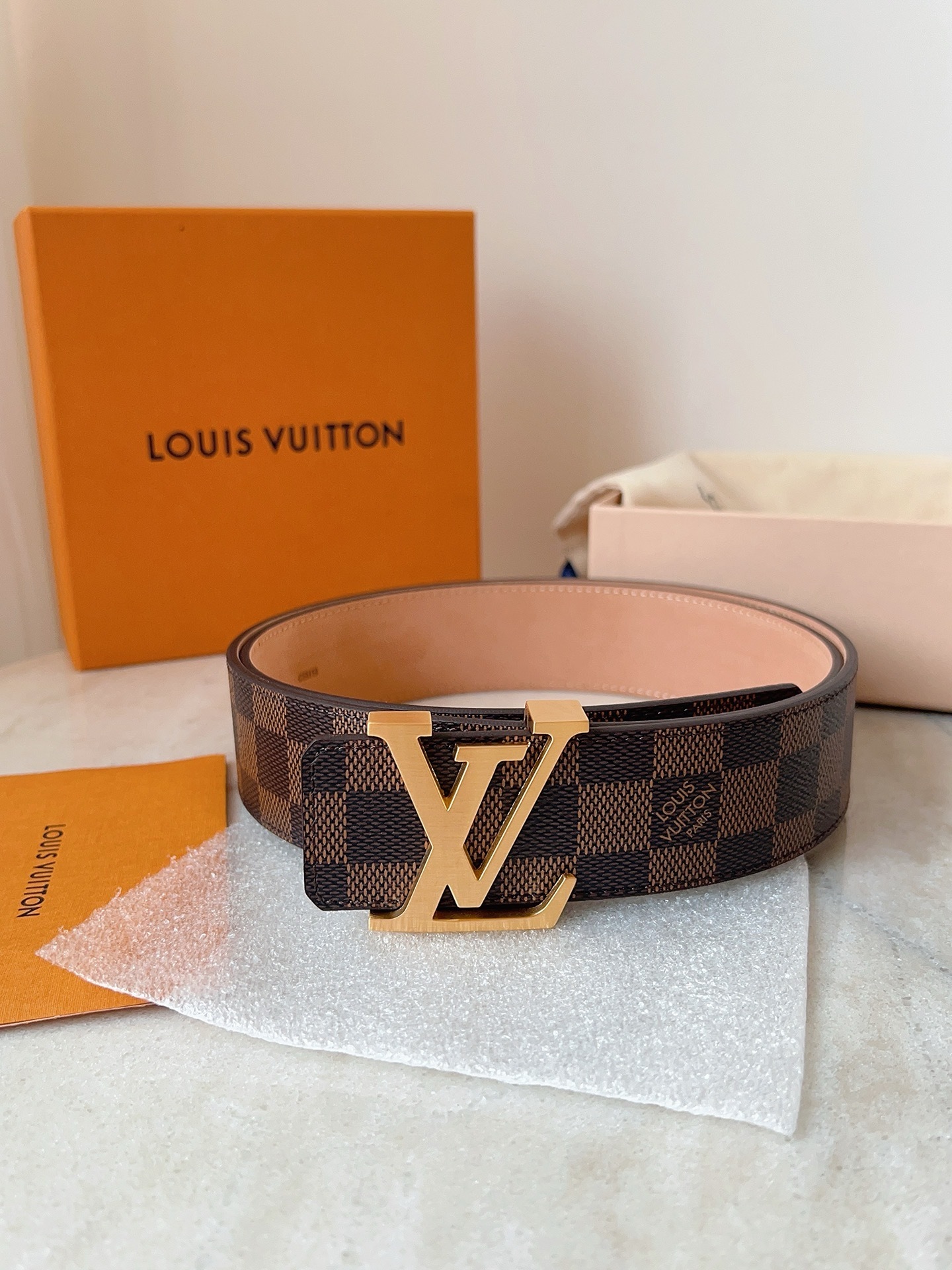 LV Initiales Damier Ebene 40mm Belt - Iconic Luxury Men's Accessory