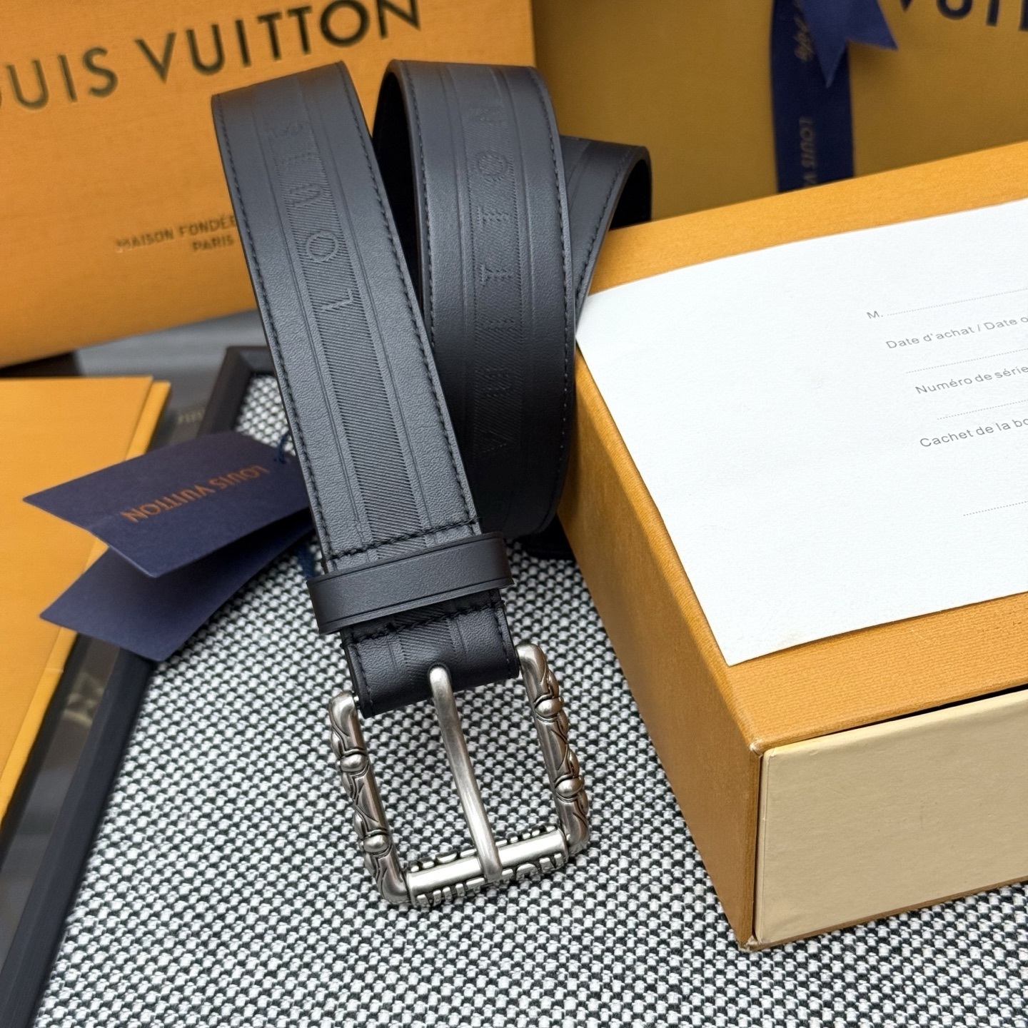 Louis Vuitton Luxury Black Leather Belt with Ornate Western Buckle