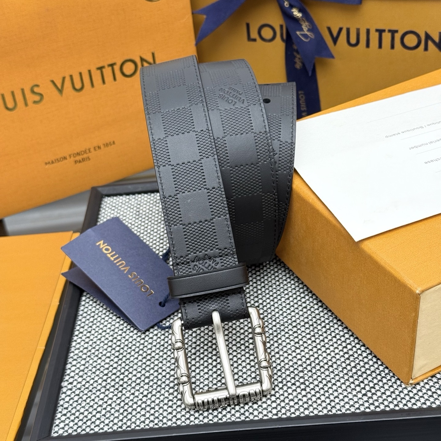 Louis Vuitton Damier Infini 40mm Men's Leather Belt - Onyx Black