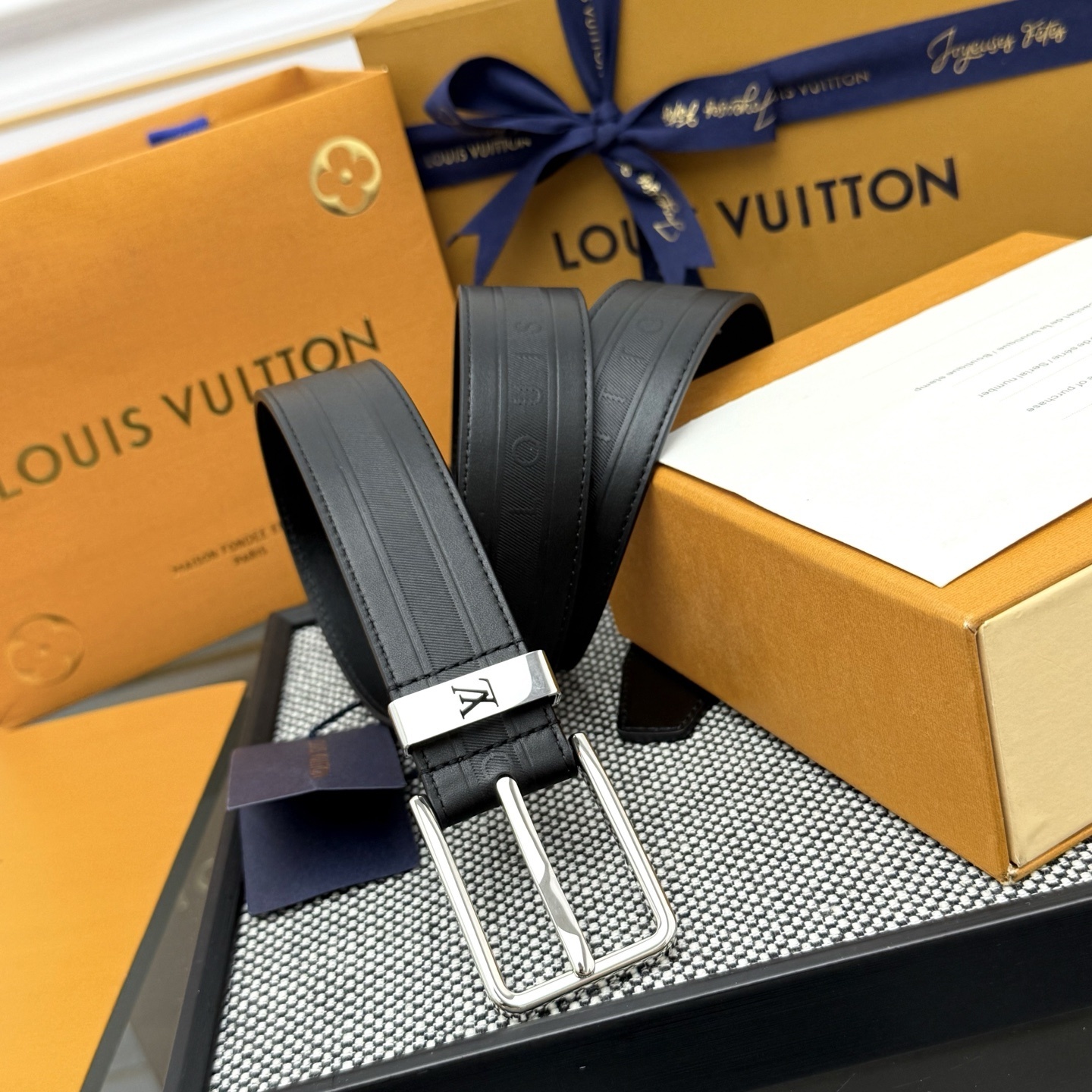 Louis Vuitton Men's Black Leather Belt with Silver Buckle