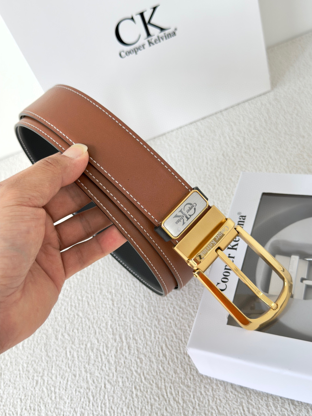 Cooper Kelvina Men's Reversible Leather Belt with 2 Buckles