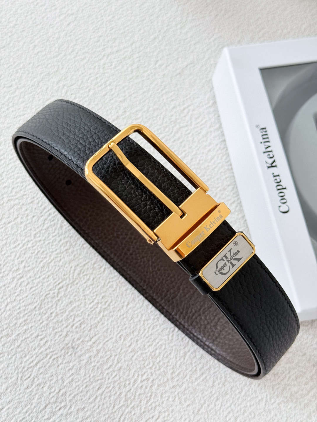 Cooper Kelvina Luxury Leather Belt Gift Set - 2 Interchangeable Buckles