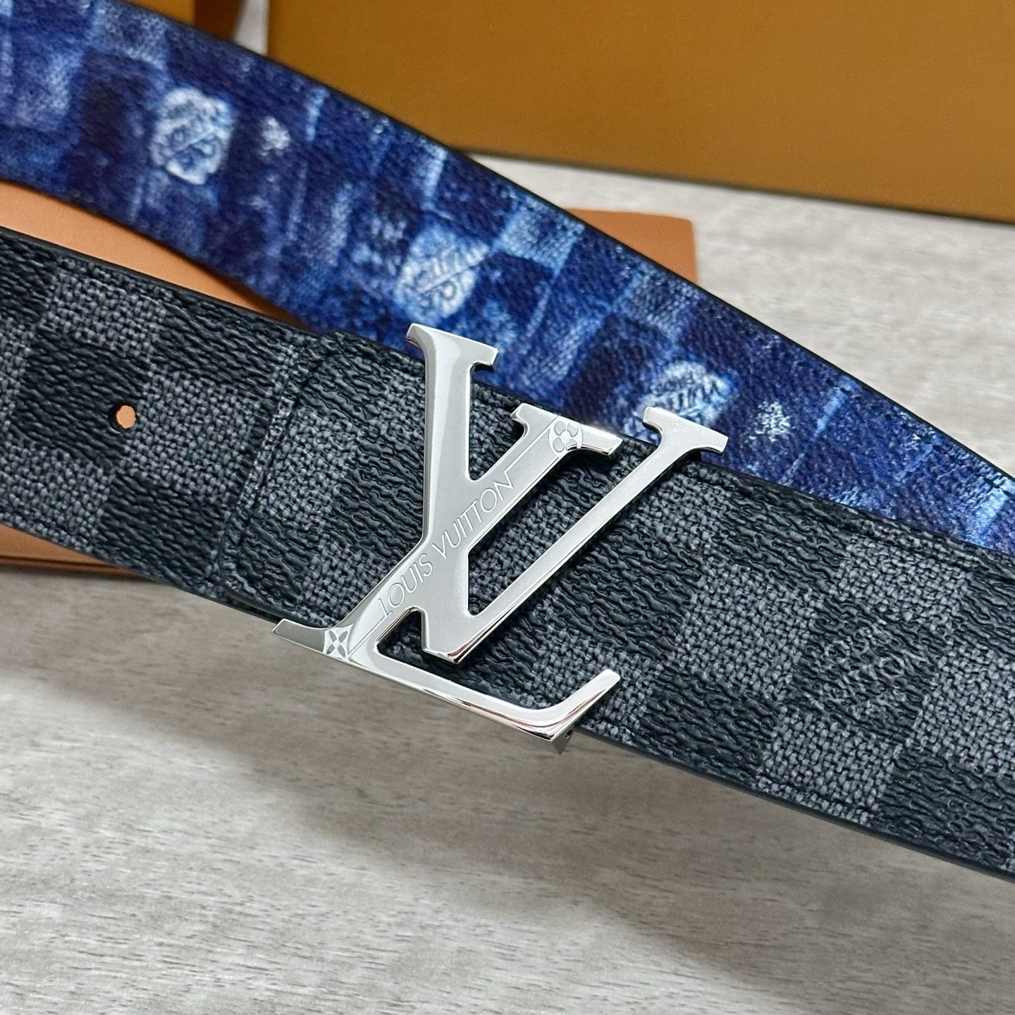 Louis Vuitton Men's Damier Graphite LV Initials Reversible Belt