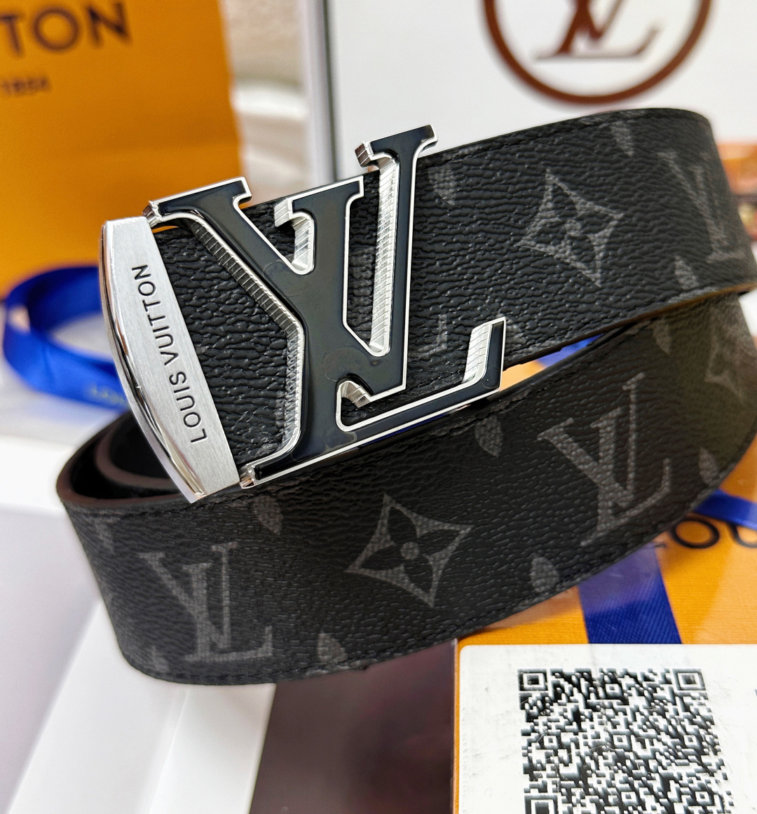 LV Initiales 40mm Reversible Belt Monogram Eclipse Canvas