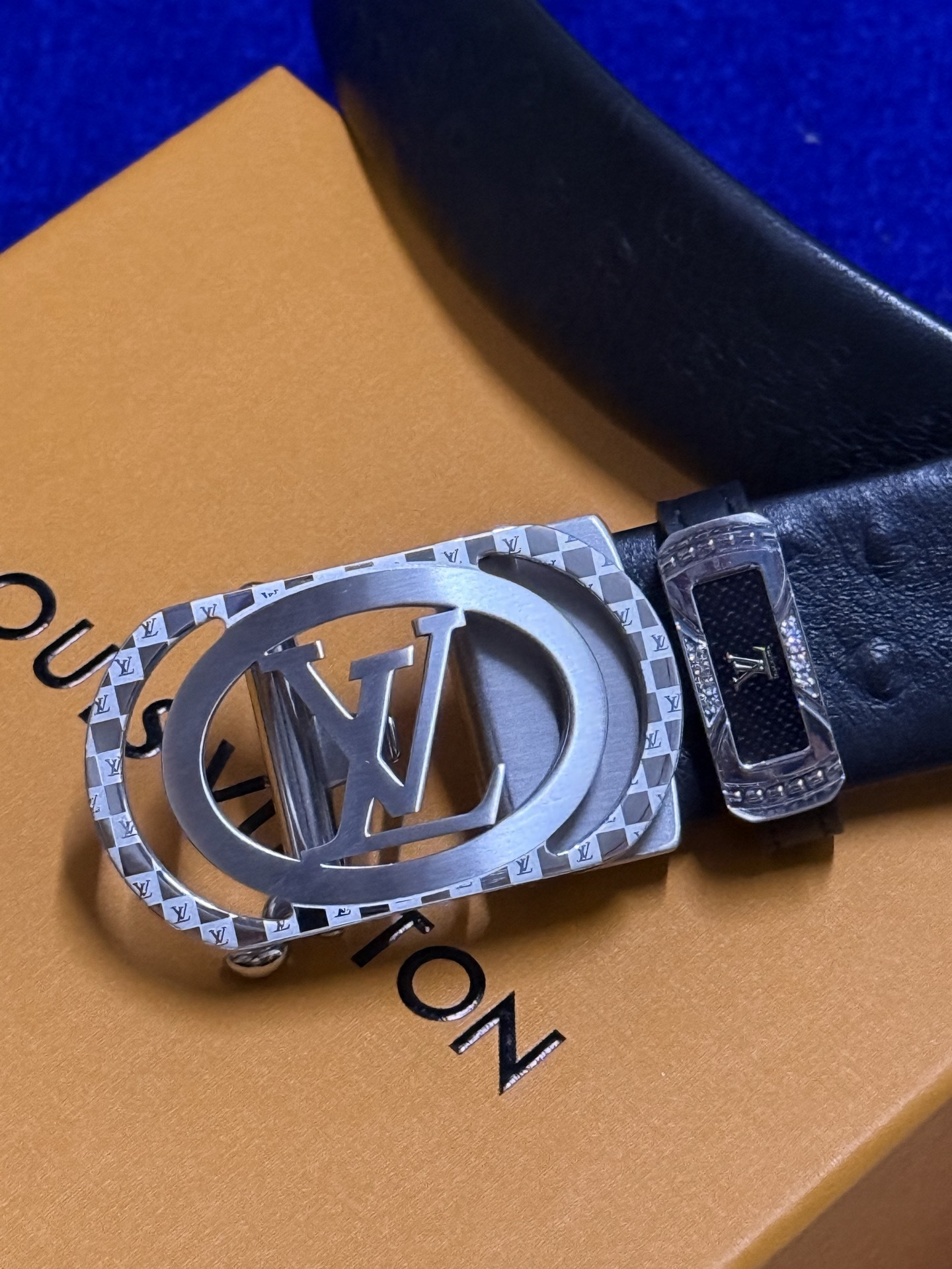 Luxury Louis Vuitton Black Ostrich Leather Belt - Silver LV Buckle