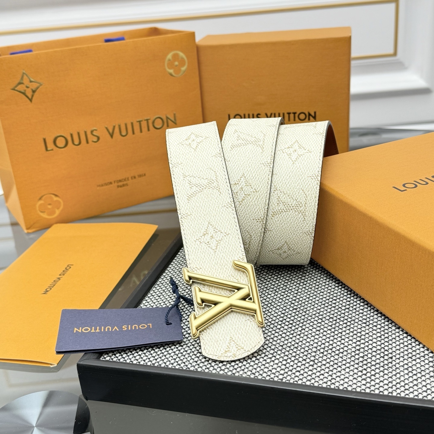 Louis Vuitton LV Initiales 40mm Monogram Cream Belt Gold Buckle