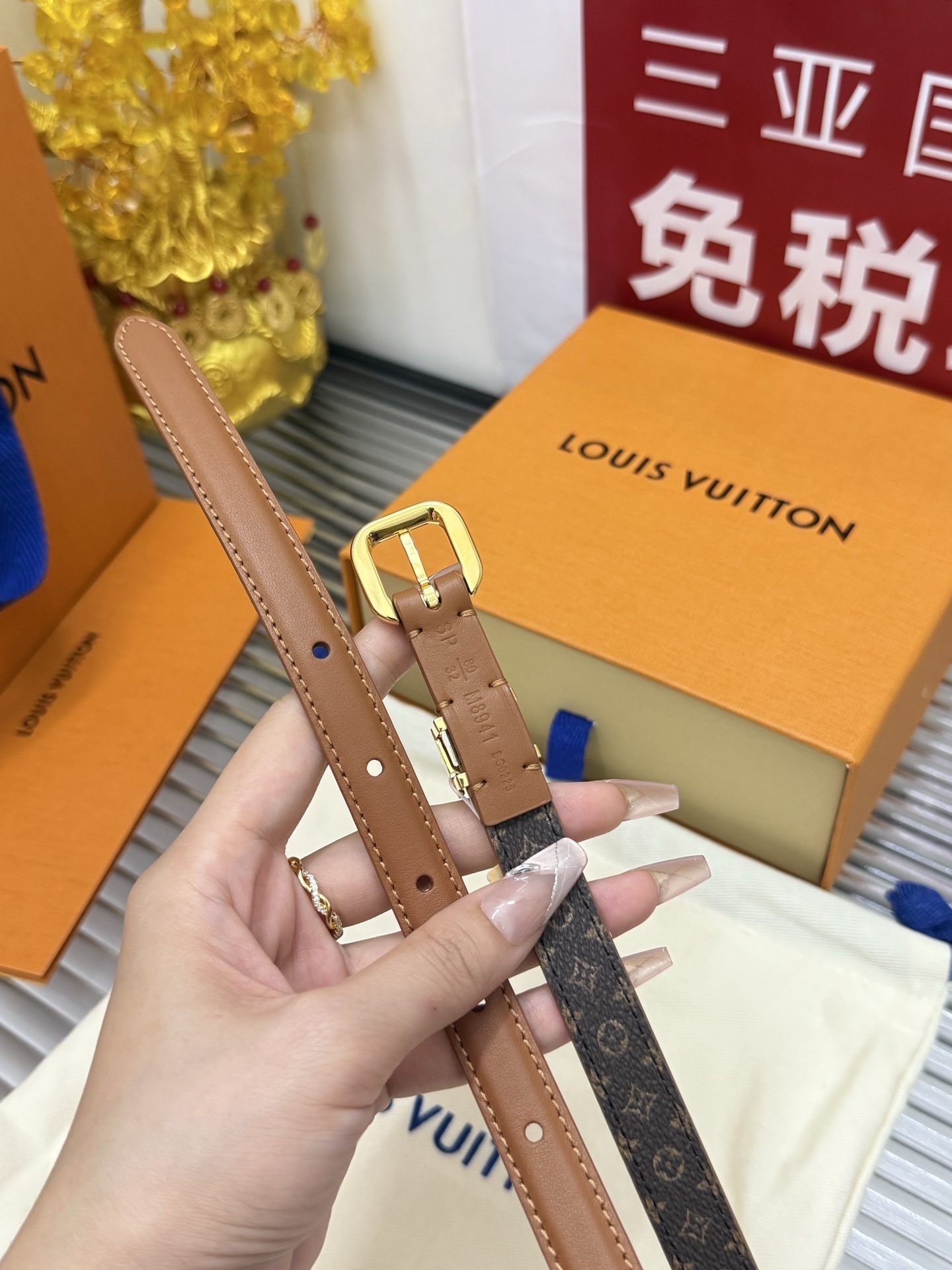 Louis Vuitton Women's Slim Reversible Belt - Brown & Monogram