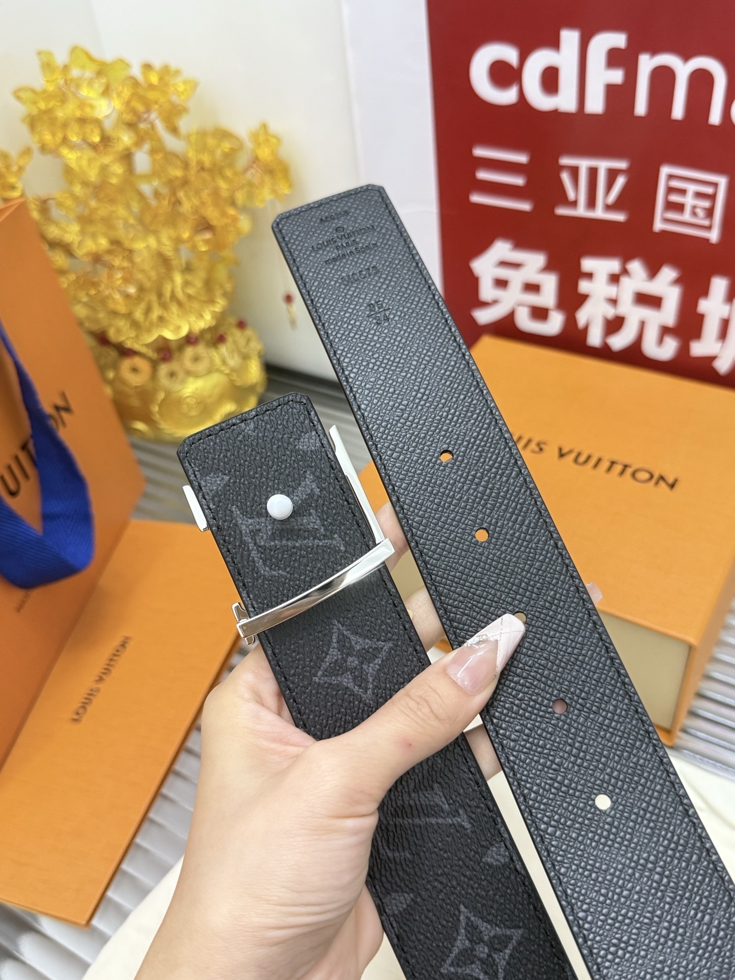 Louis Vuitton LV Initial 40mm Belt in Black Taiga Leather