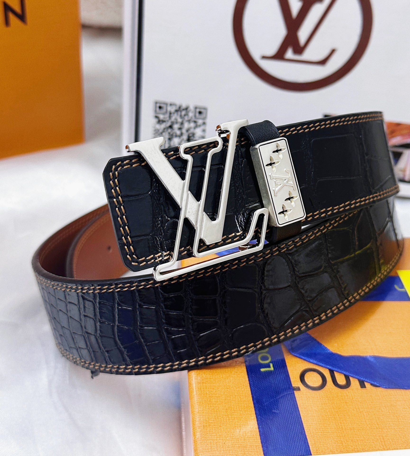 Louis Vuitton Men's Crocodile Embossed Leather Belt - LV Buckle