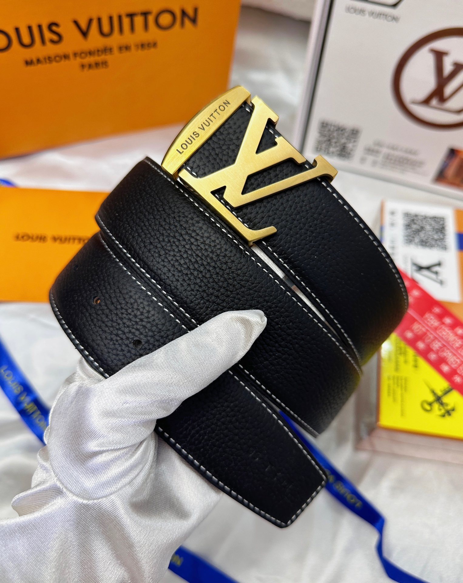 Louis Vuitton LV Initial Black Grained Leather Belt - Gold Buckle