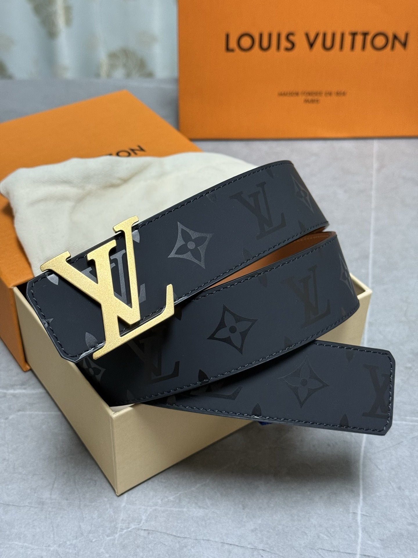Louis Vuitton LV Initiales 40mm Belt Monogram Eclipse Gold Buckle