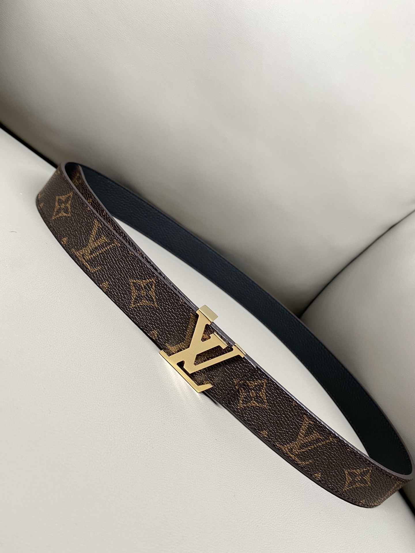 Louis Vuitton LV Initiales Reversible Monogram Belt Gold Buckle
