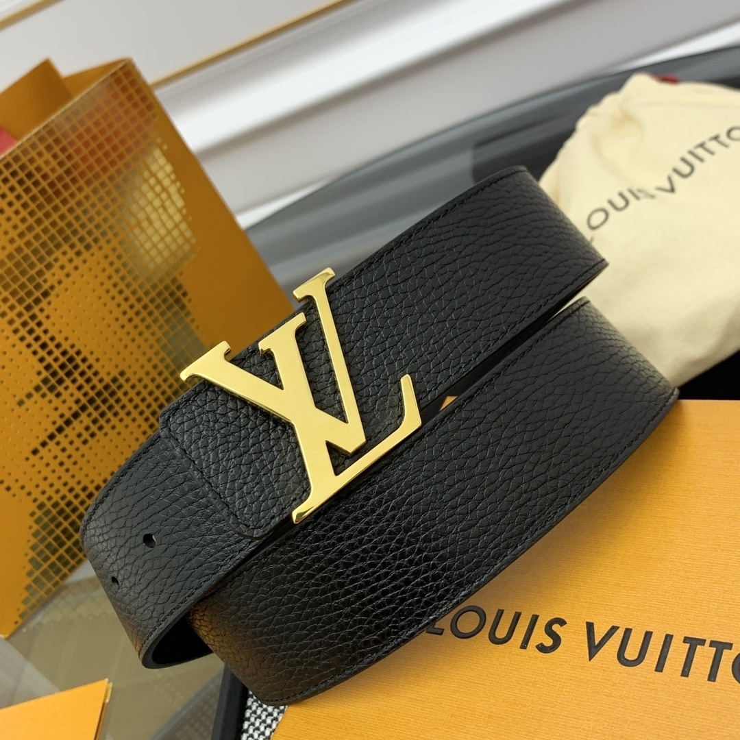 Louis Vuitton LV Initiales Black Grained Leather Belt - Gold Buckle