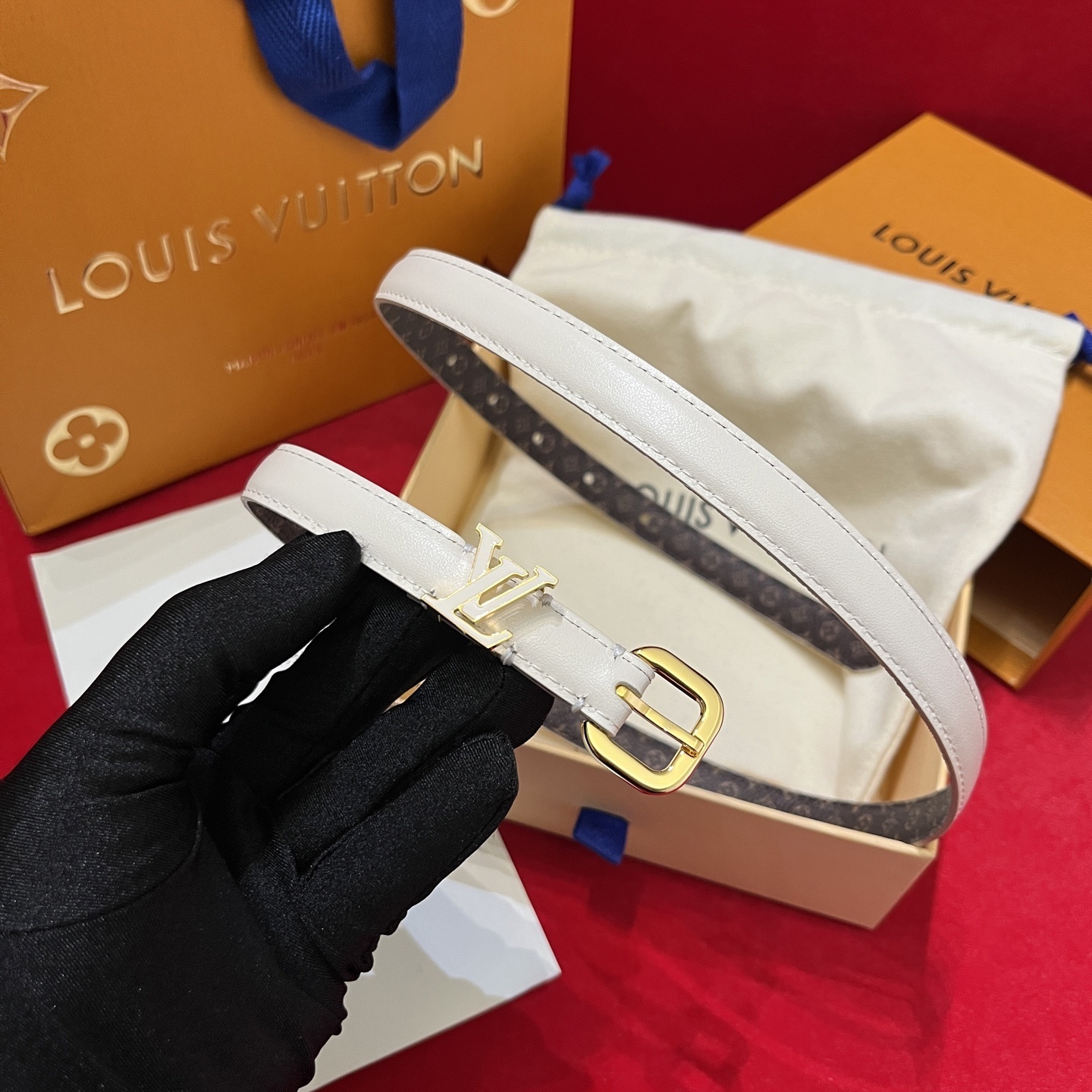 Louis Vuitton Reversible Thin Belt - White & Monogram Gold Buckle