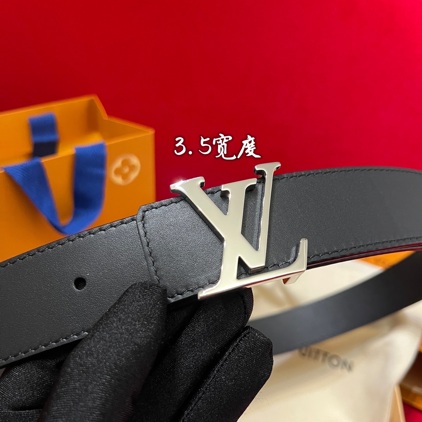 Louis Vuitton Black Leather Belt with Silver LV Initiales Buckle 35mm