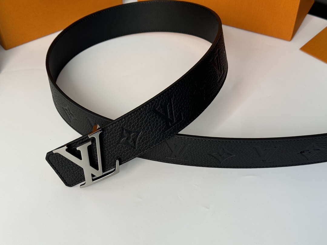 Louis Vuitton LV Initials Black Monogram Taurillon Leather Belt