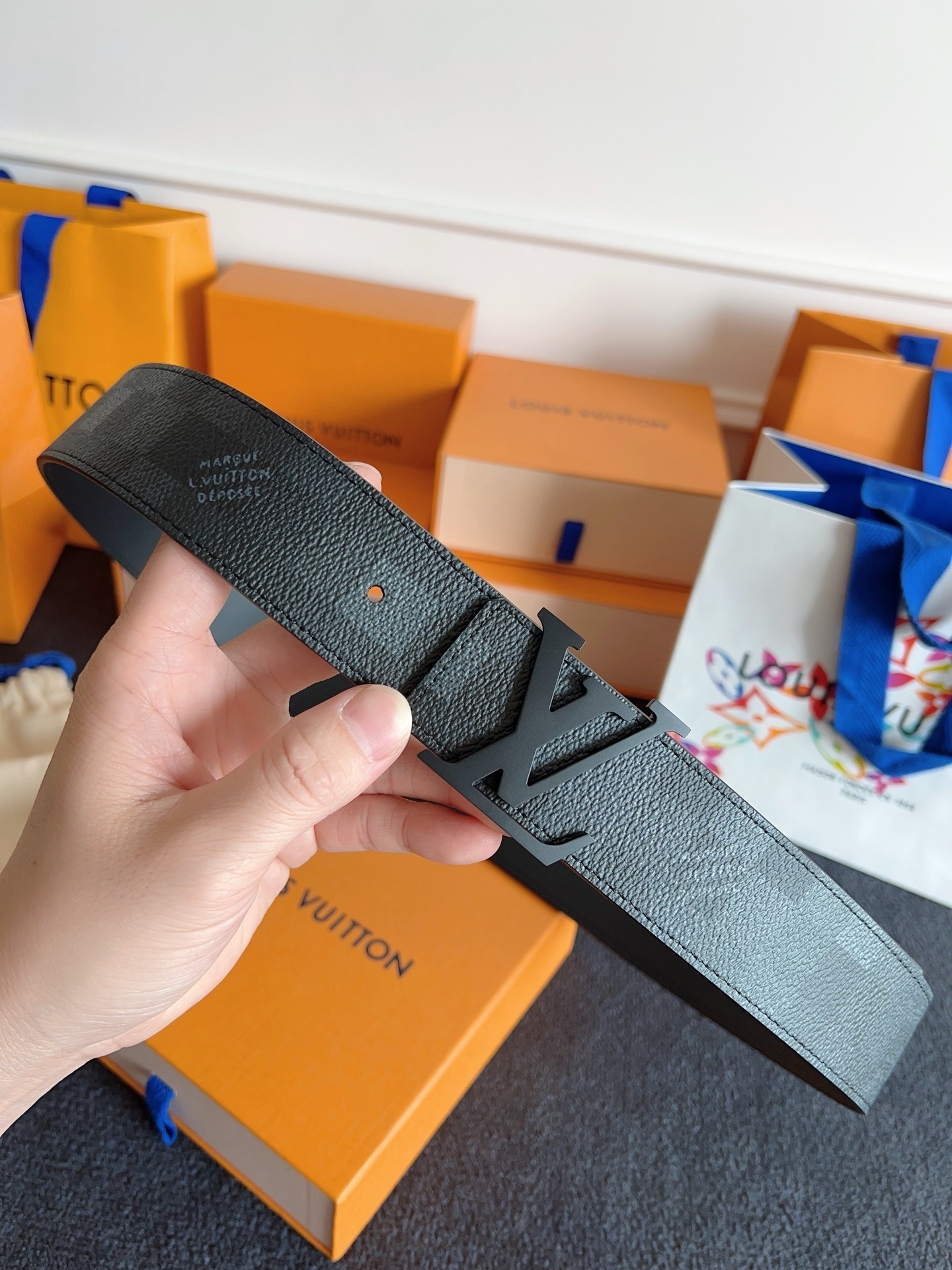 LV Initiales 40mm Reversible Leather Belt - Black Matte Buckle