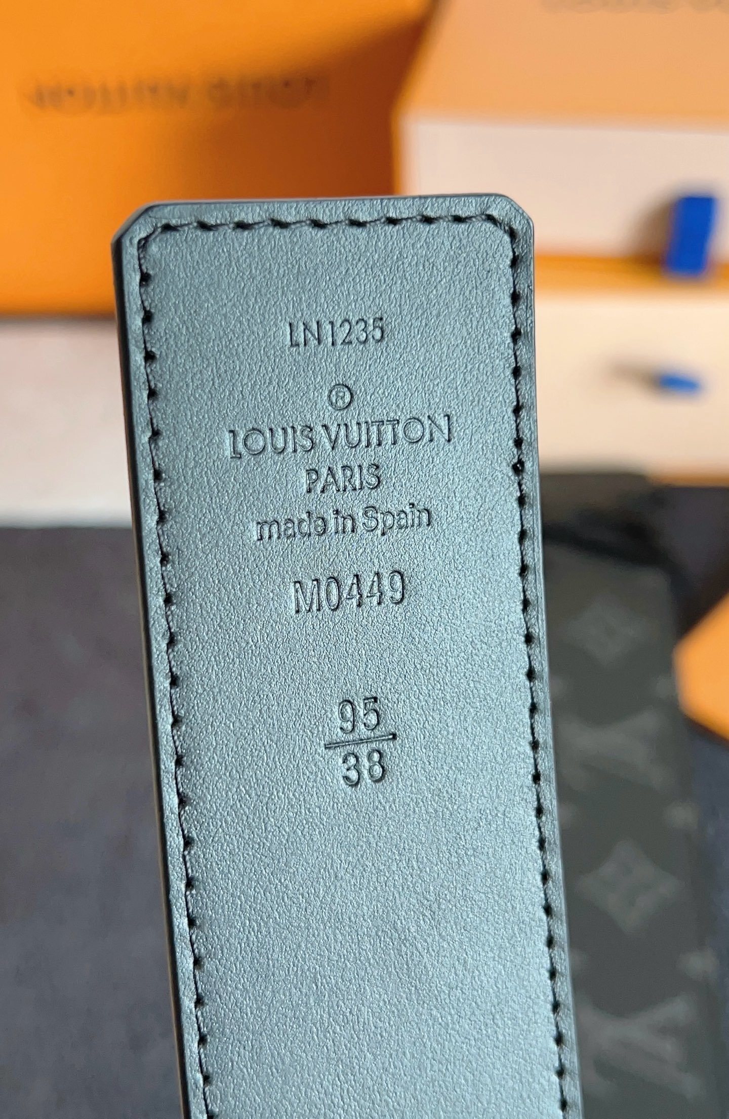 Louis Vuitton LV Initiales 40mm Reversible Belt M9043 Size 95/38