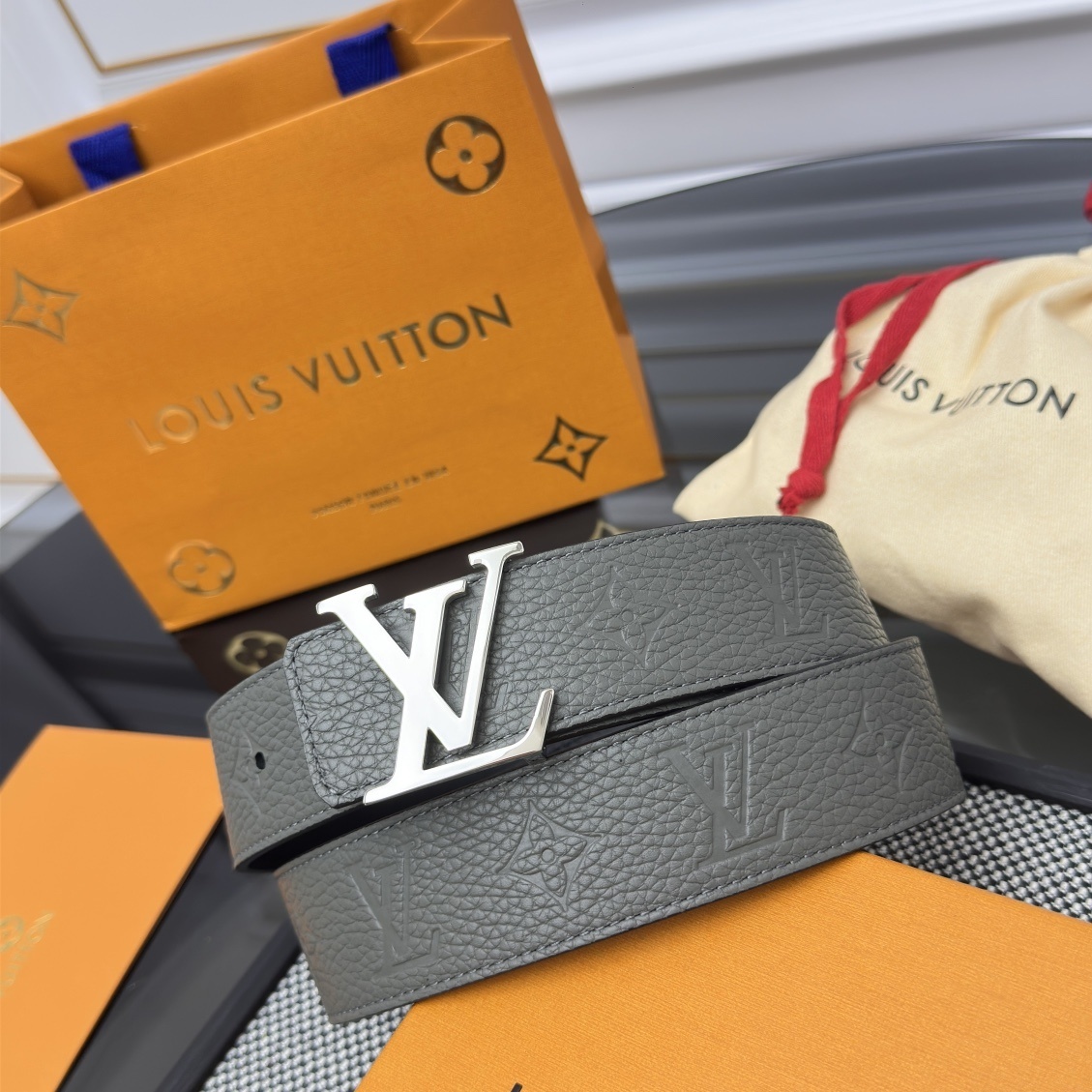 Louis Vuitton LV Initiales 40mm Grey Monogram Taurillon Leather Belt