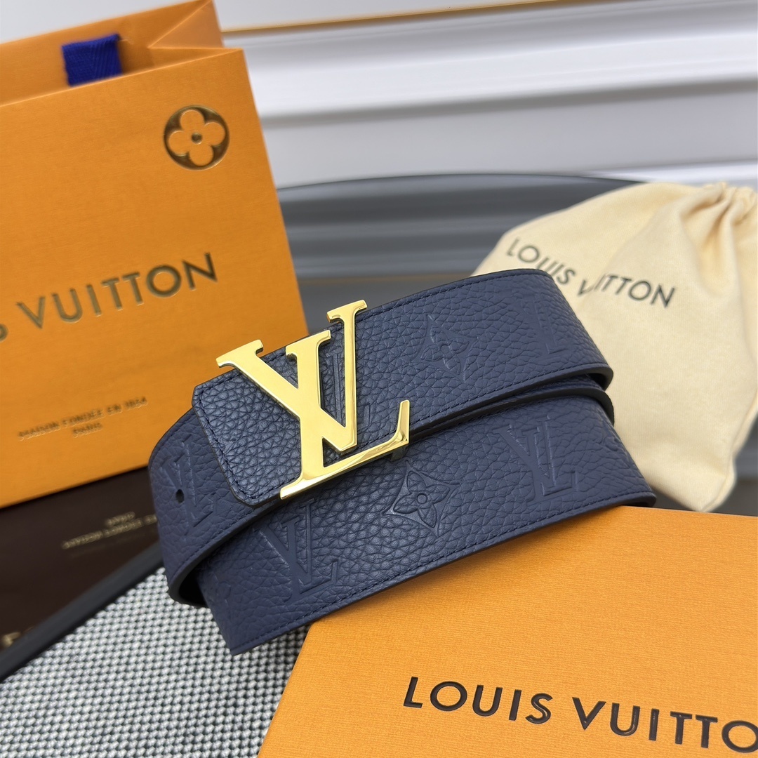 Louis Vuitton LV Initiales 40mm Reversible Belt in Navy Blue Leather