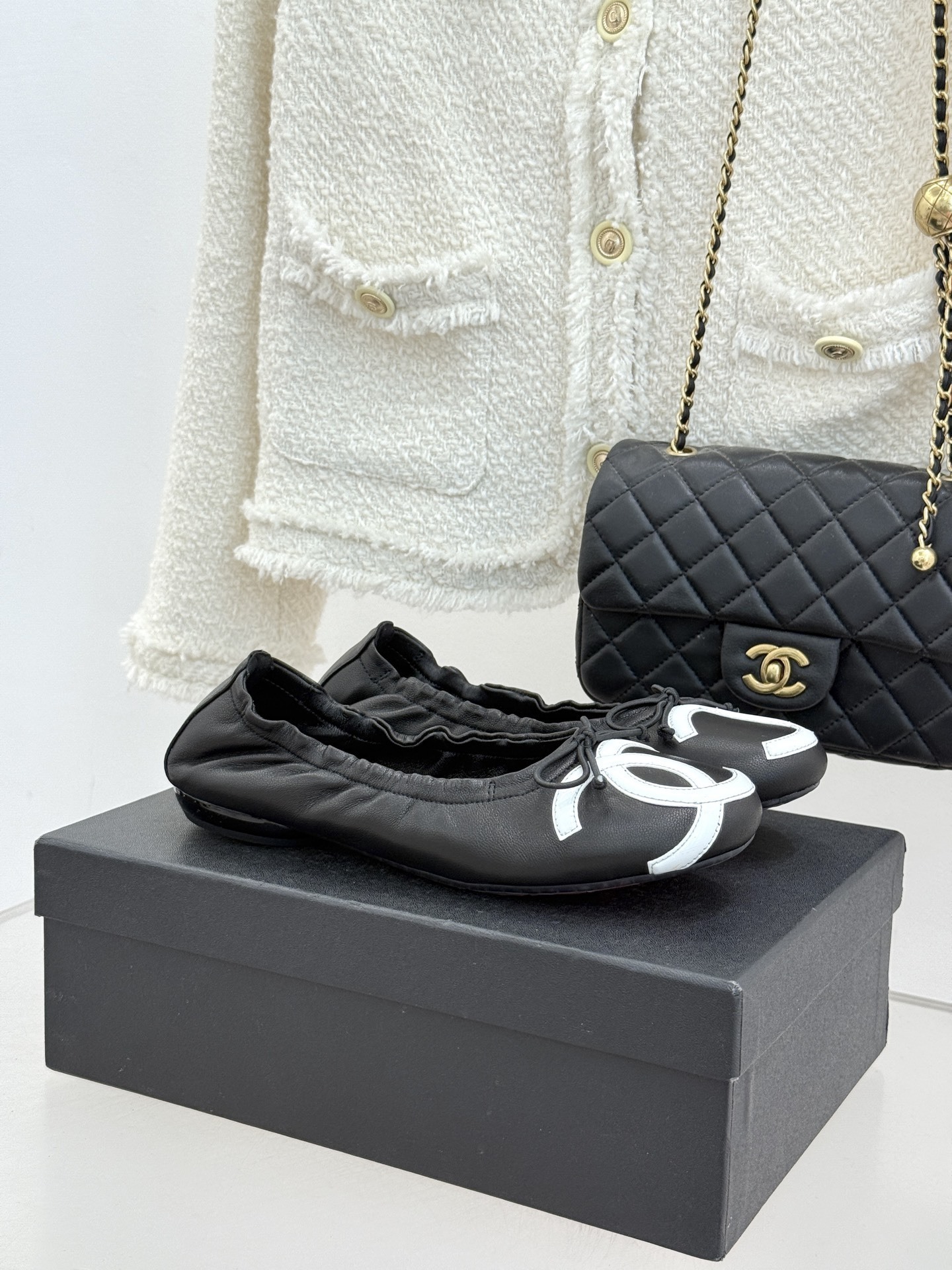 Chanel Black Leather Ballerina Flats with White CC Logo