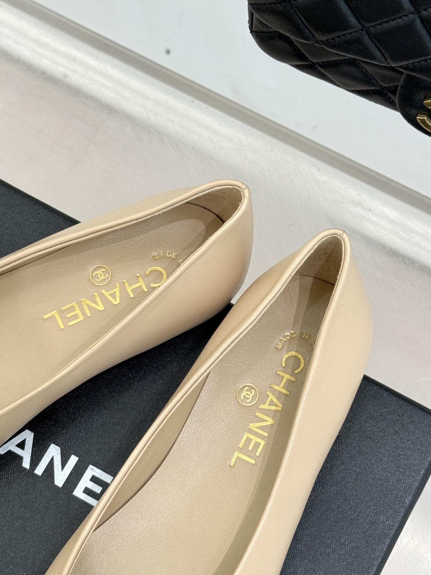 Chanel Camellia Beige Leather Ballet Flats – Elegant Square Toe