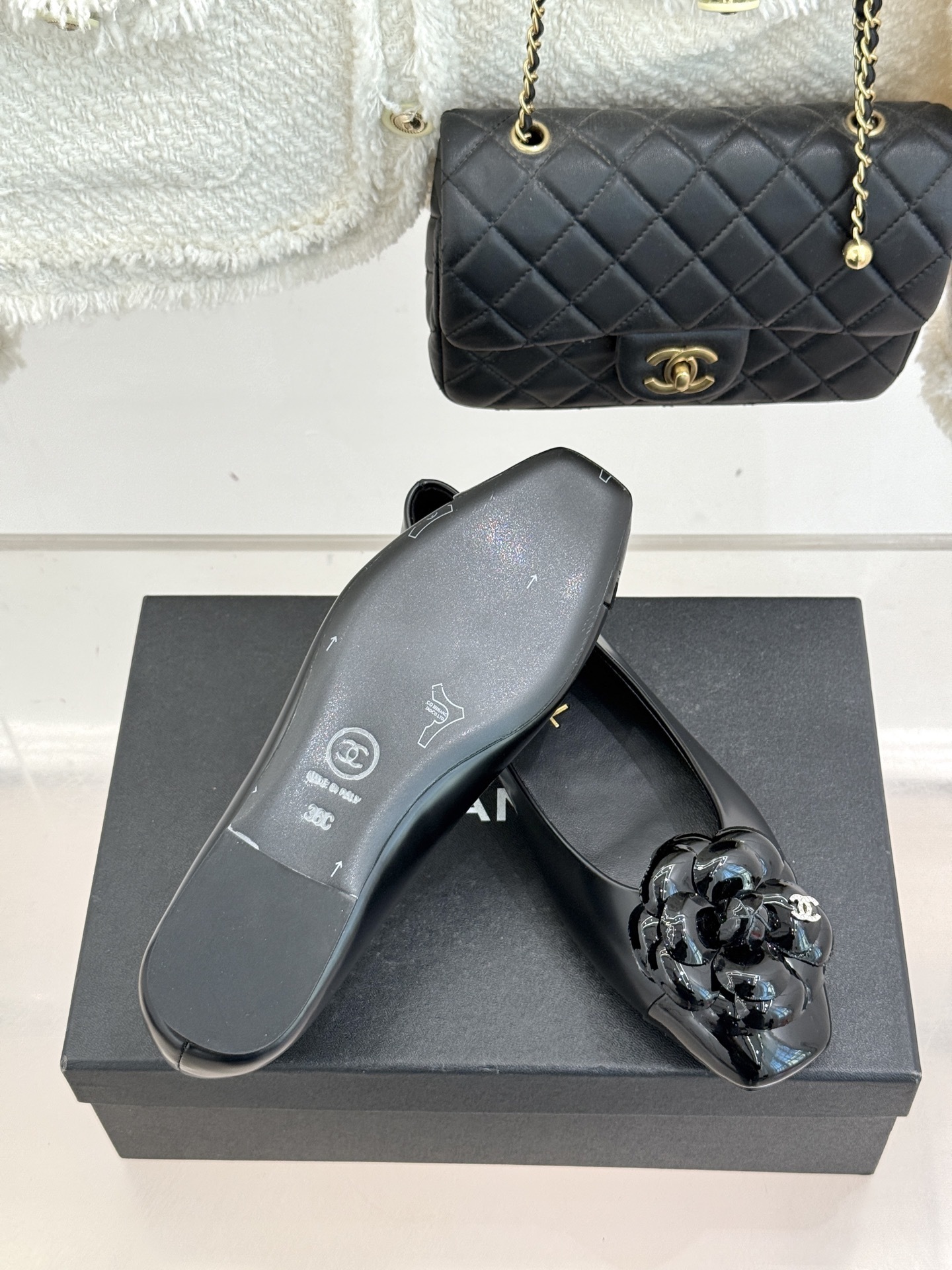 Chanel Camellia Lambskin Ballet Flats – Elegant Black Designer Shoes