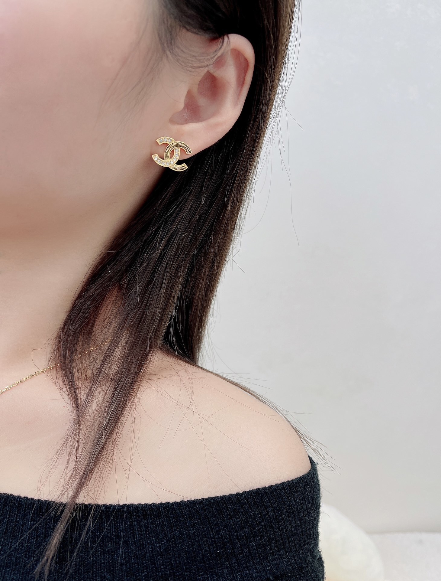 stud Chanel Gold Crystal CC Earrings – Chanel Gold Crystal CC Stud