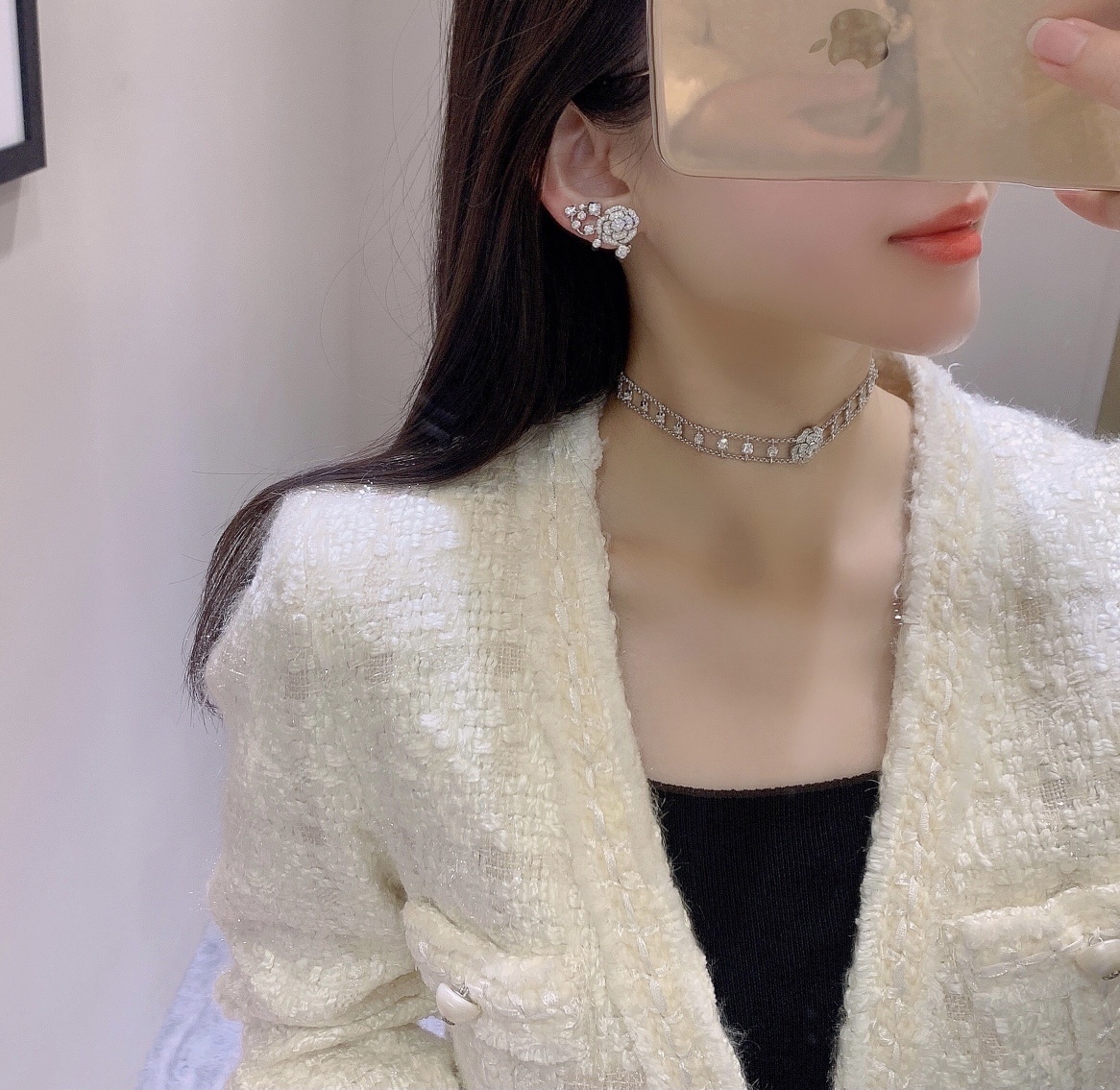 Chanel Silver Camellia Earrings – Designer Floral Studs