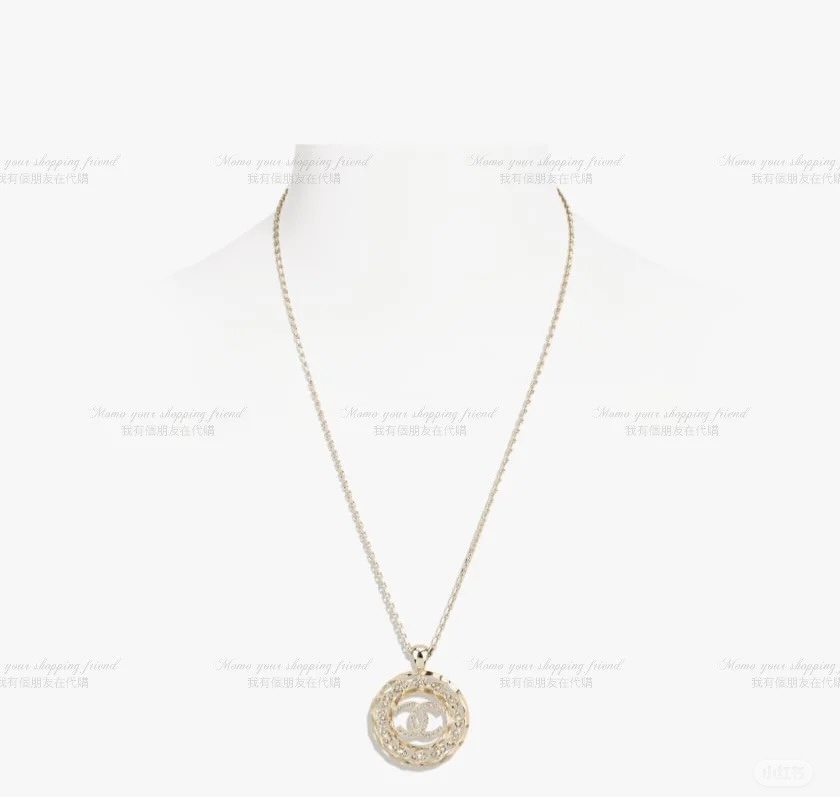 Chanel Gold Round CC Necklace – Chanel Gold Round CC Rhinestone