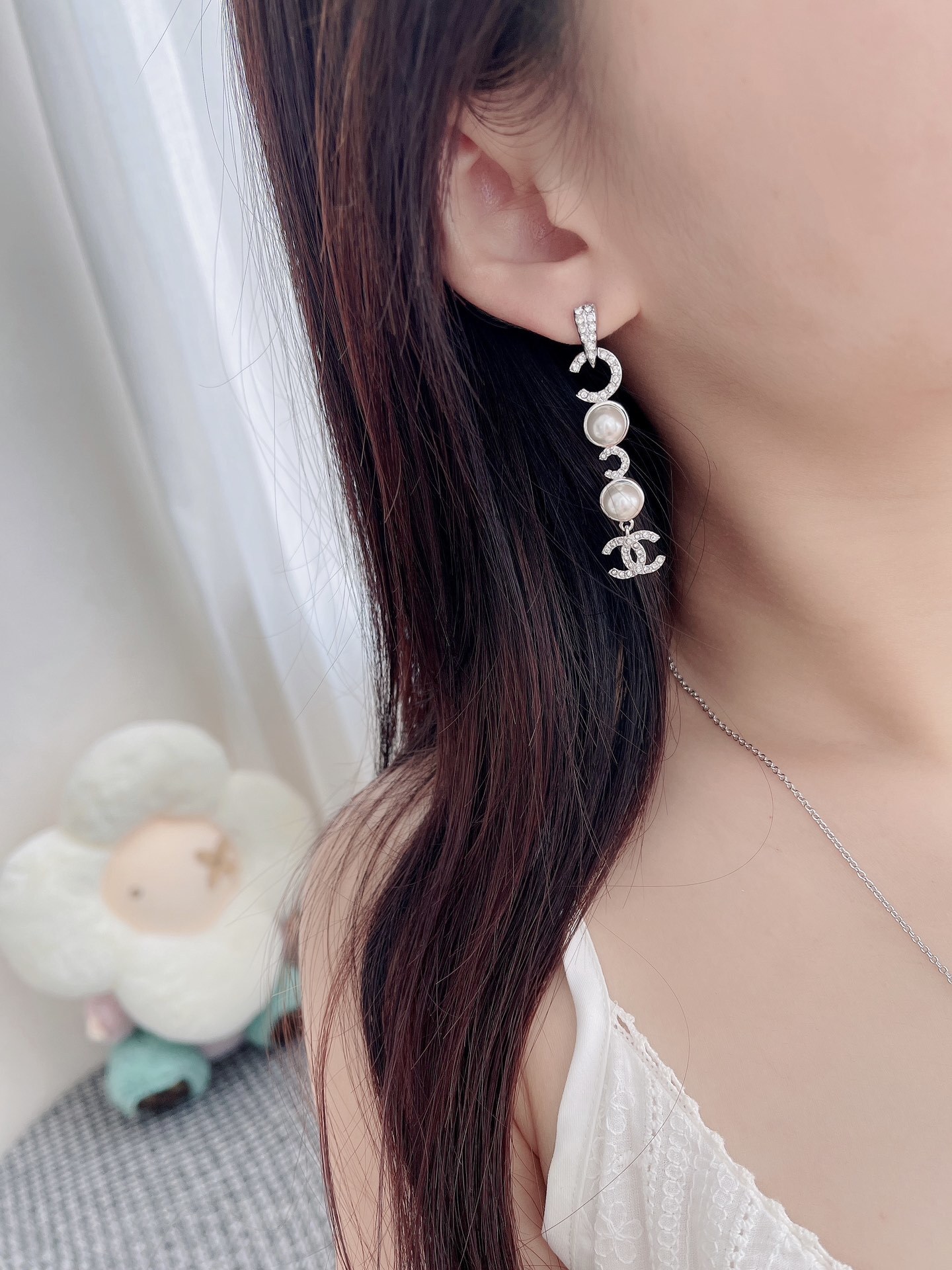 Chanel Silver Pearl Earrings – Chanel Silver Pearl Logo Drop Earrings