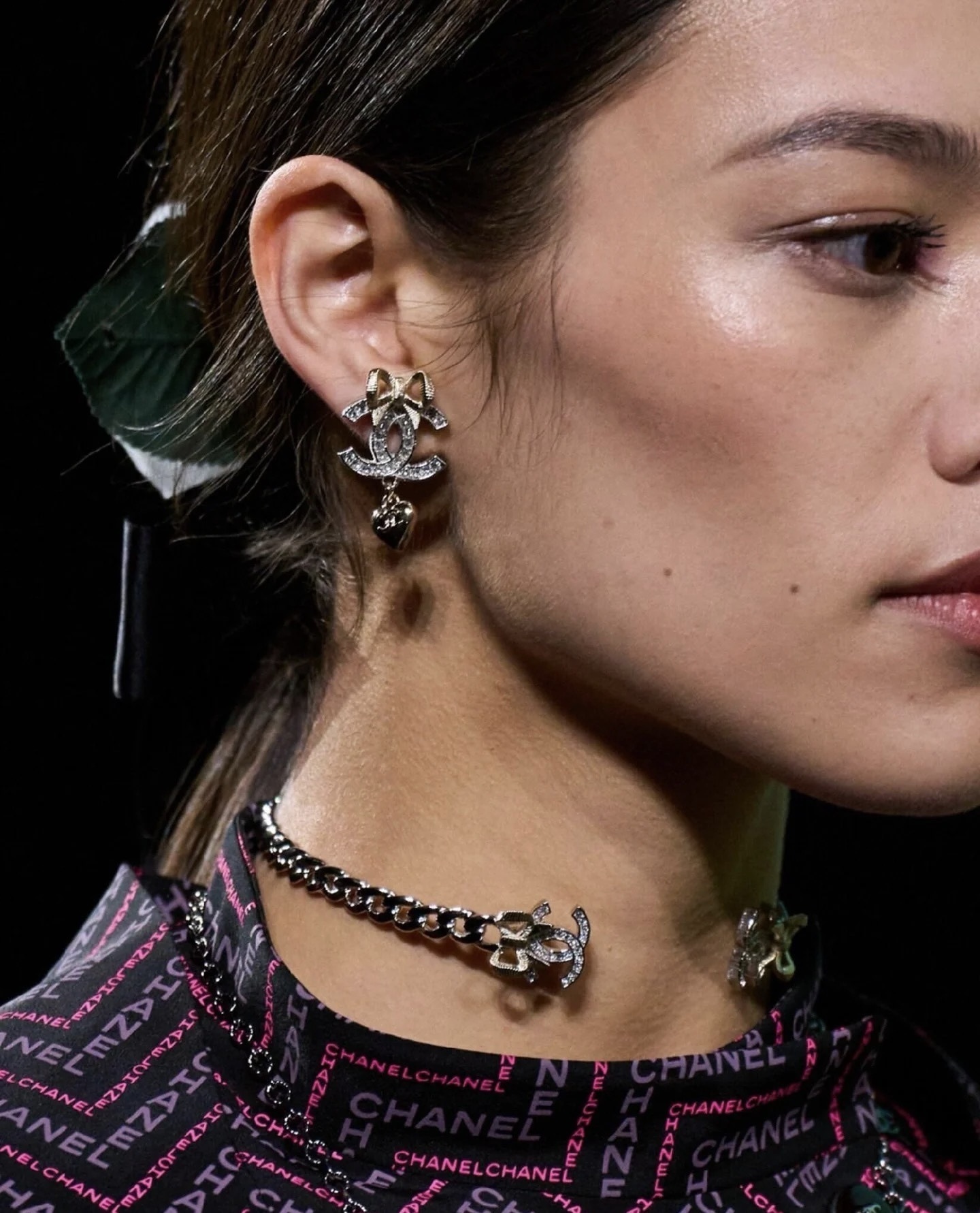 Chanel Silver Bow CC Earrings – Chanel Silver Bow CC Heart Drop