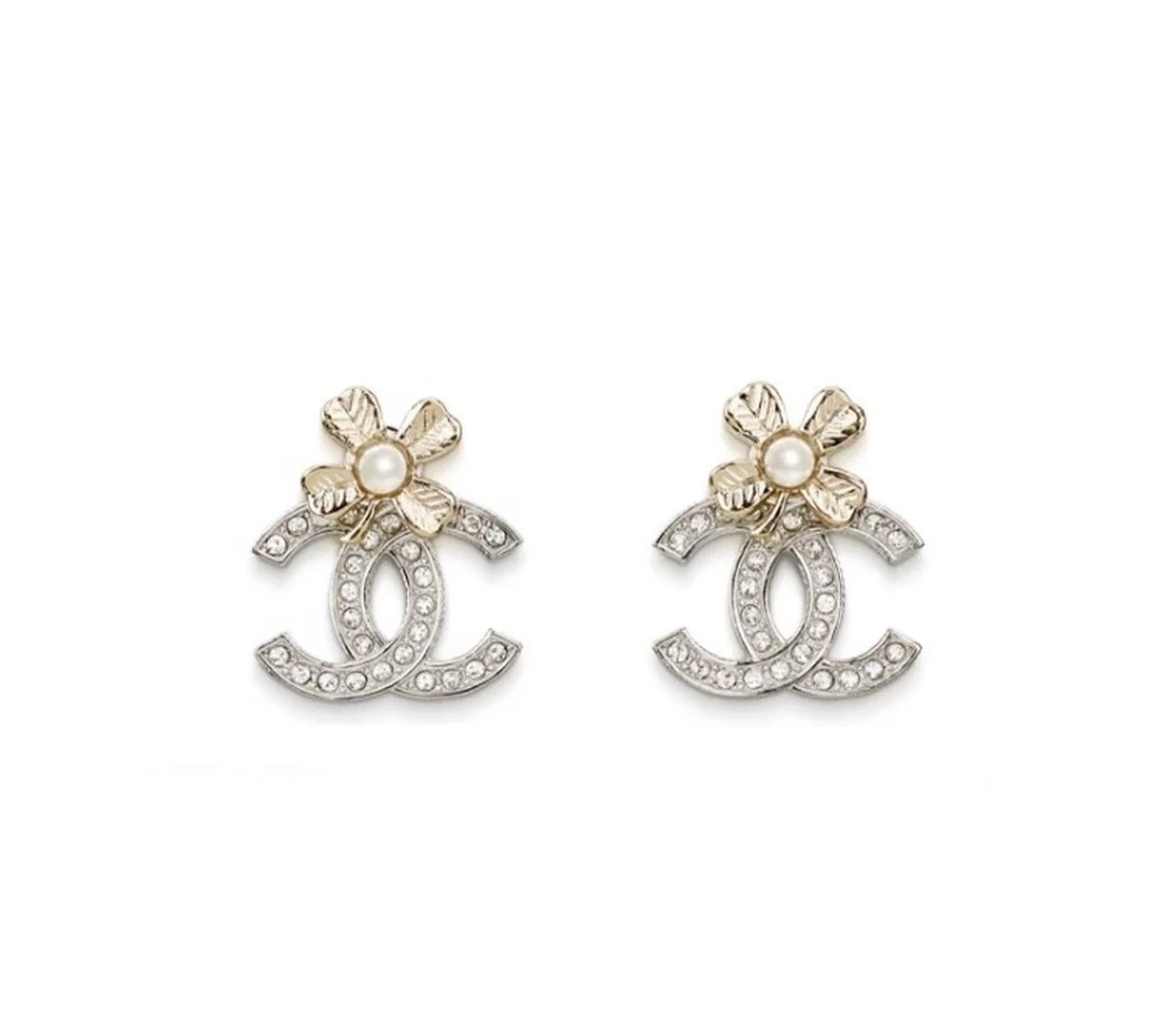 Chanel Silver Crystal Flower Earrings – Chanel Silver Crystal CC