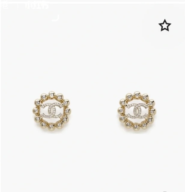 Chanel Gold Pearl CC Logo Earrings – Designer Studs