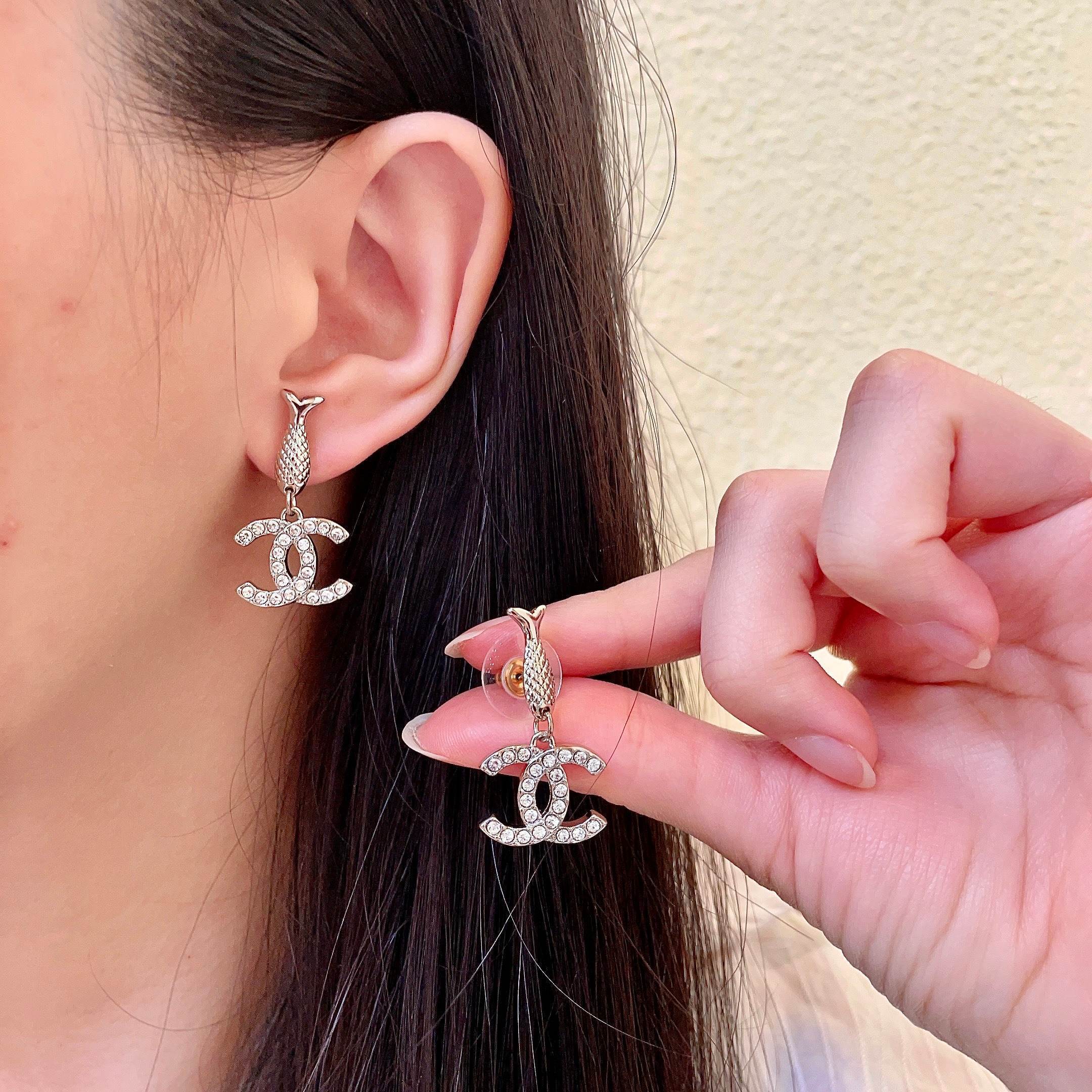 Chanel Silver CC Crystal Drop Earrings – Designer Dangles