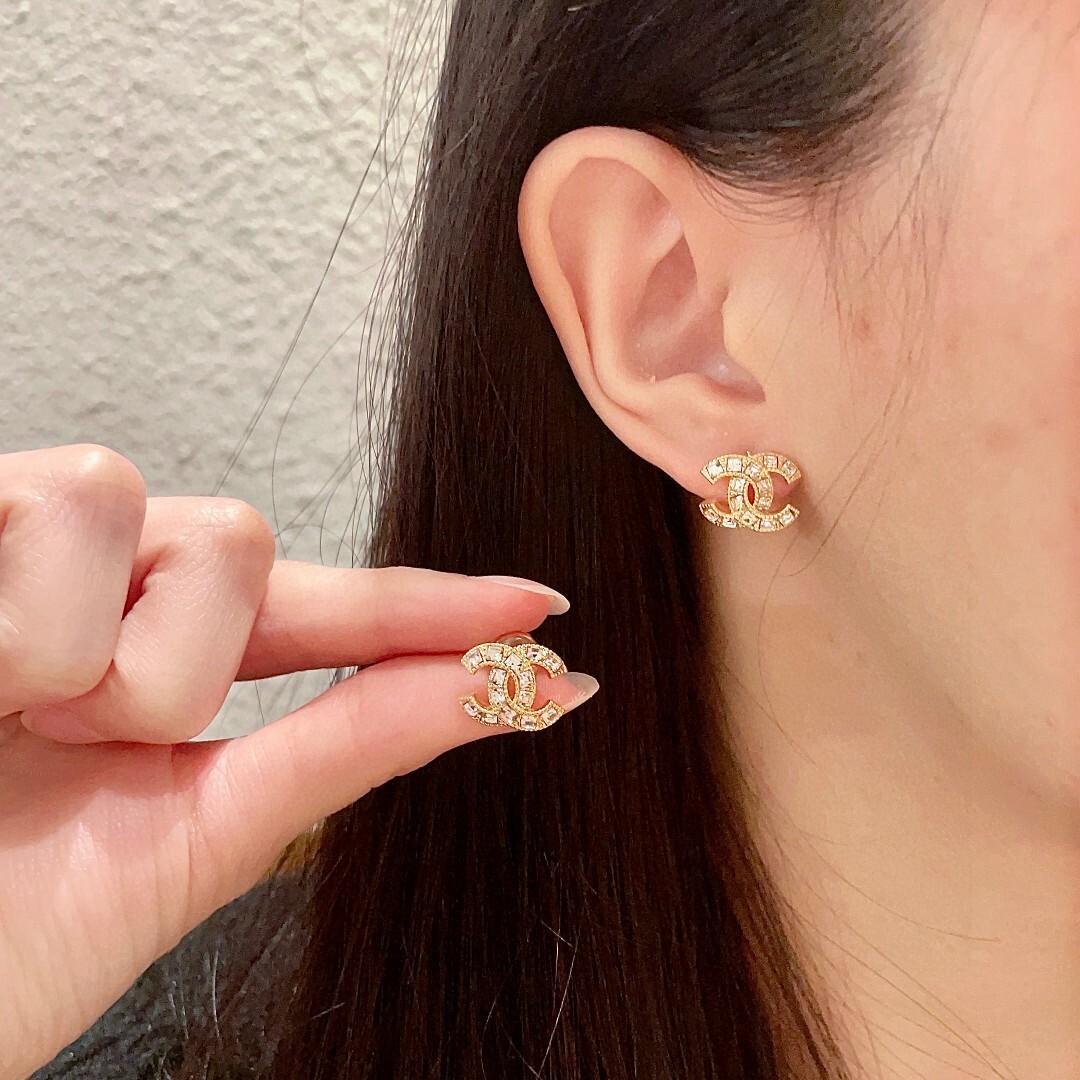 Chanel Gold CC Crystal Stud Earrings – Designer Jewelry