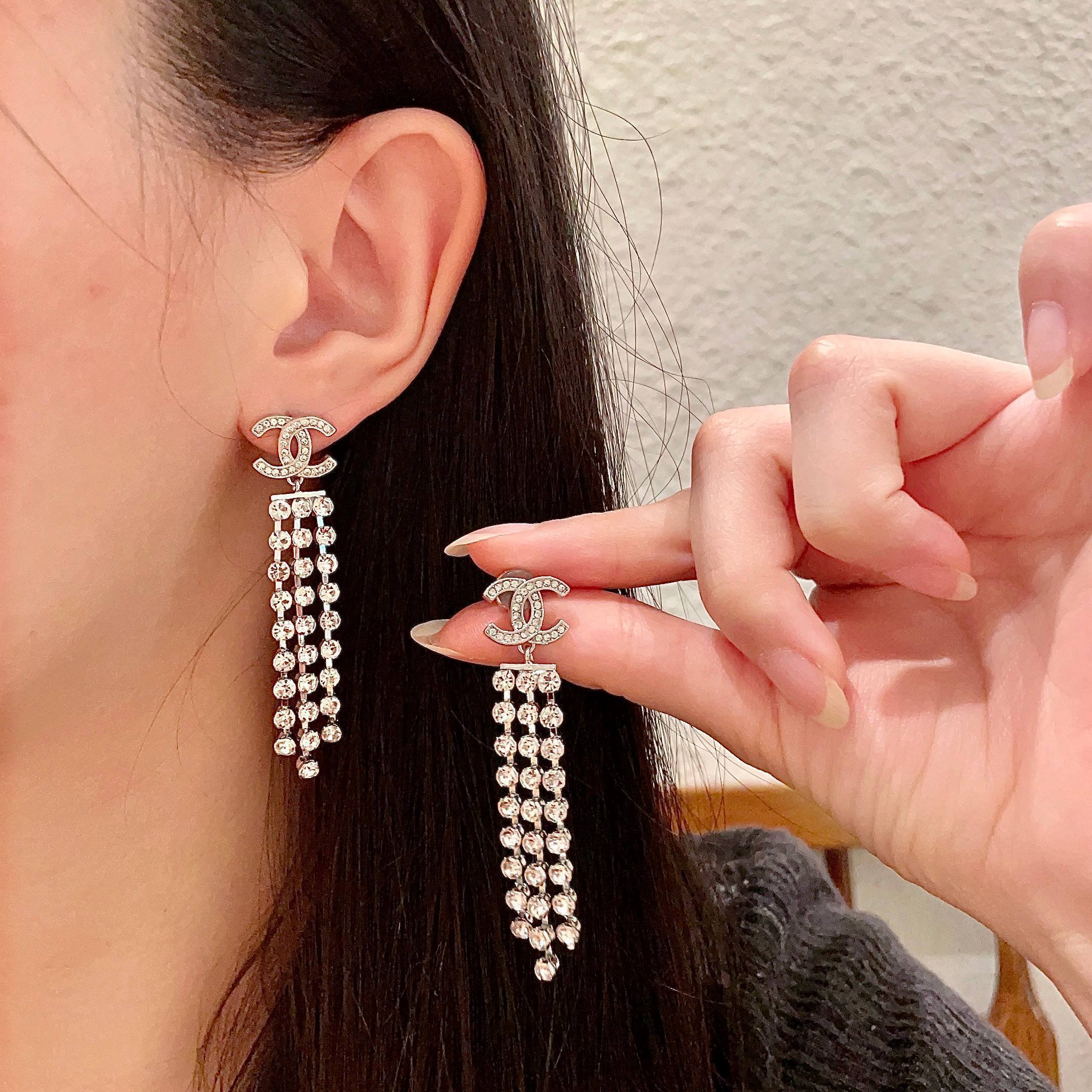 Chanel Silver Crystal Earrings – Chanel Silver Crystal CC Dangle