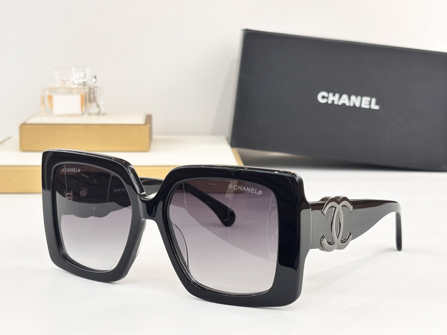 Chanel Black Gradient Sunglasses – Chanel Square Black Gradient