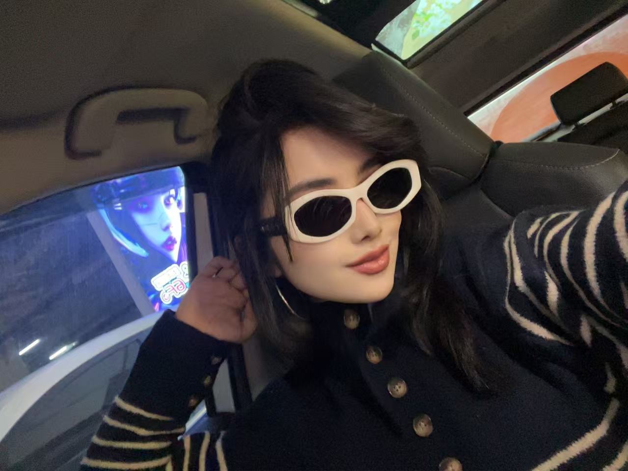 Chic Women’s Oval Sunglasses – Vintage Designer Style UV Protection