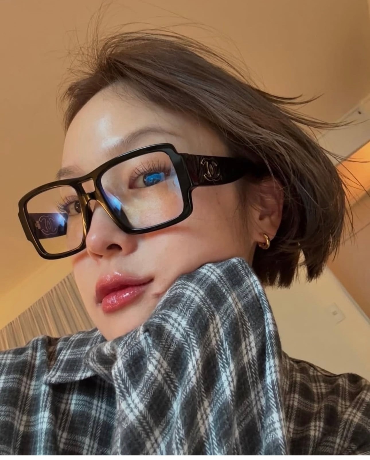 Vintage Square Black Eyewear – Retro Designer Style Unisex Frames