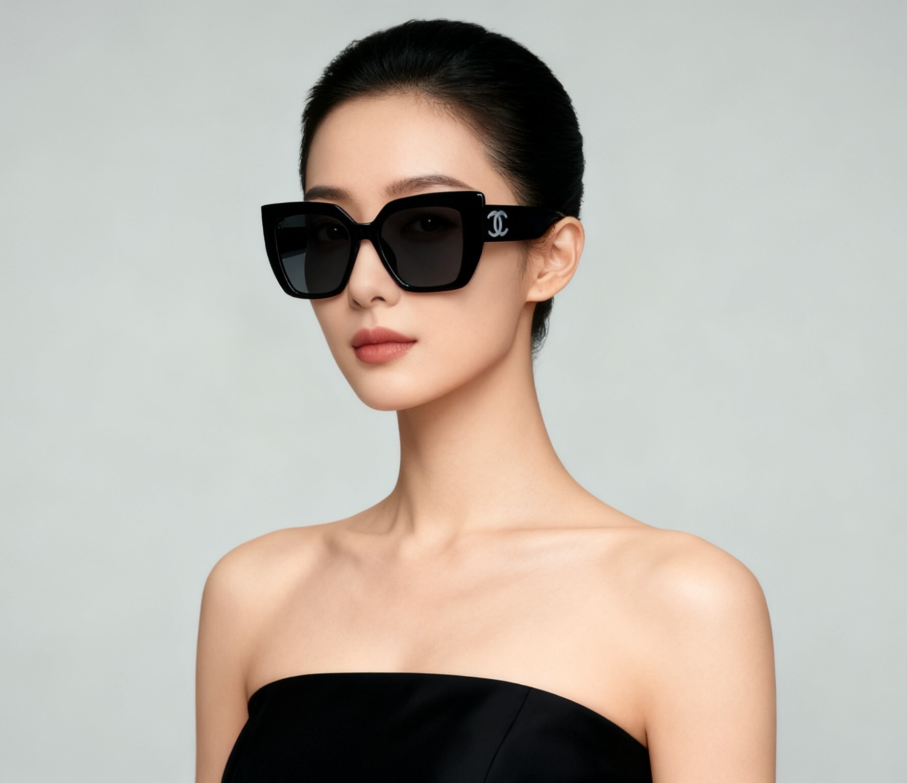 iconic Chanel Black Oversized Square Sunglasses – Chanel Black