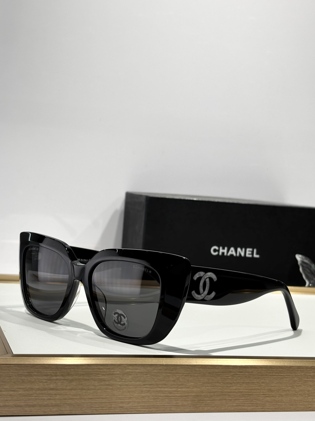 silver Chanel Black Cat-Eye Sunglasses – Chanel Black Cat-Eye