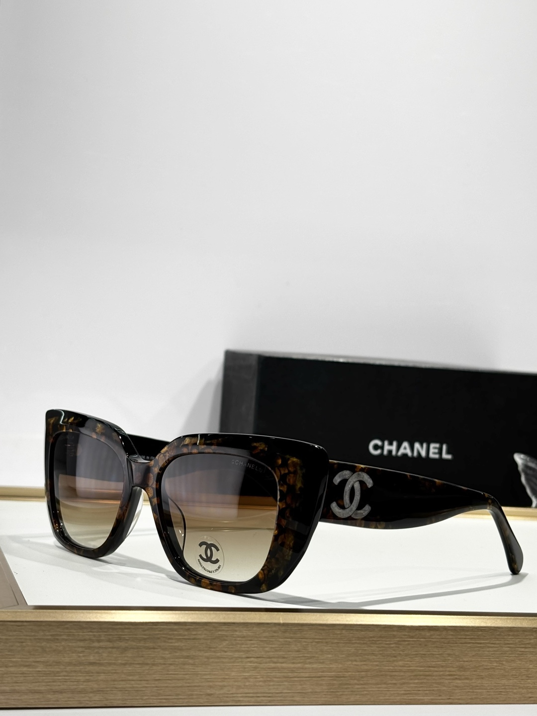Chanel Oversized Square Sunglasses – Premium Acetate Cat-Eye Design