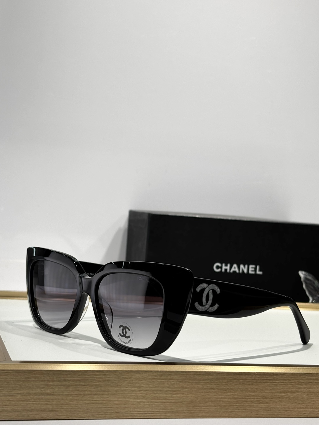 Chanel Oversized Square Sunglasses – Premium Acetate Cat-Eye Design