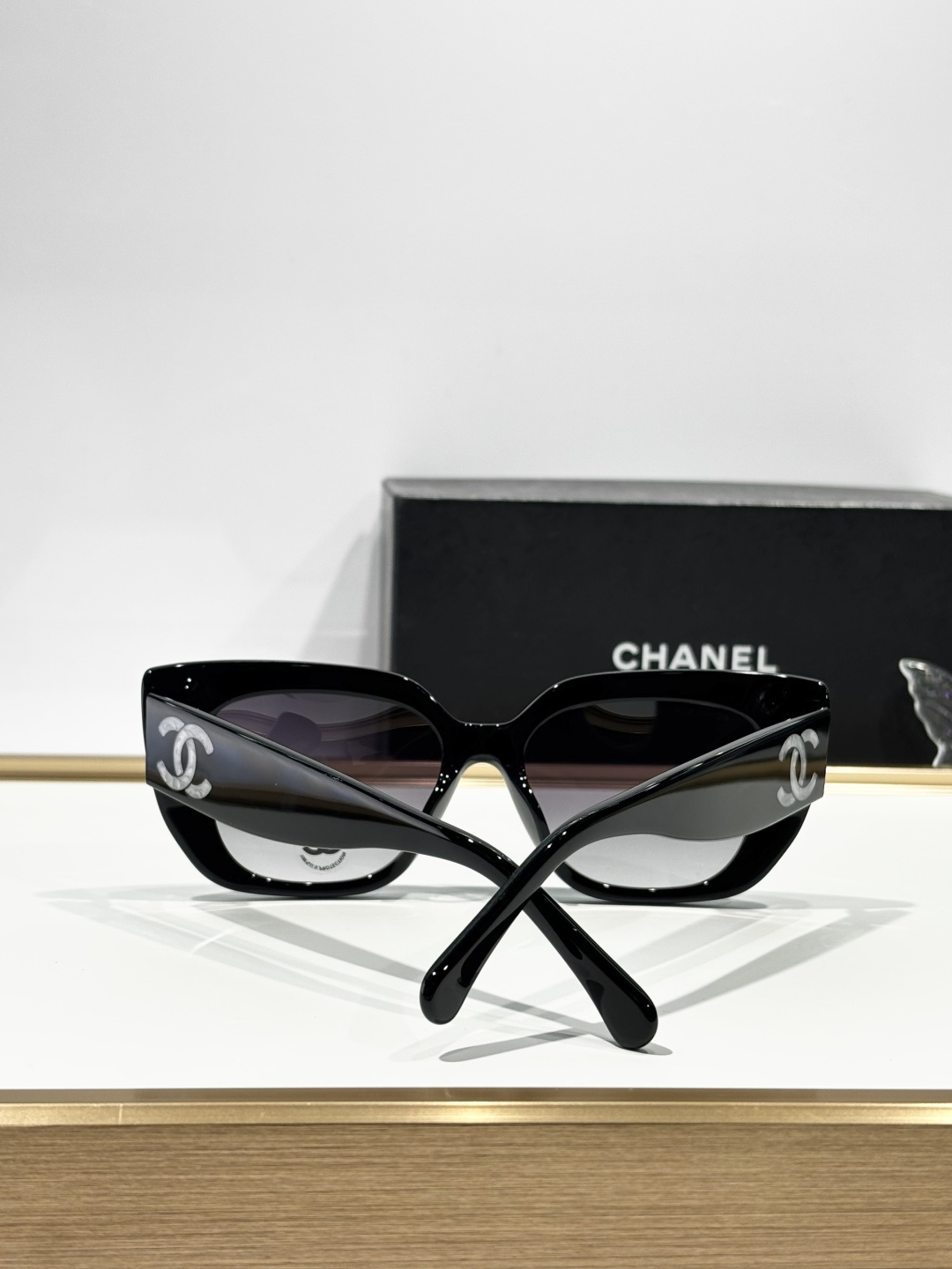 Chanel Oversized Square Sunglasses – Premium Acetate Cat-Eye Design
