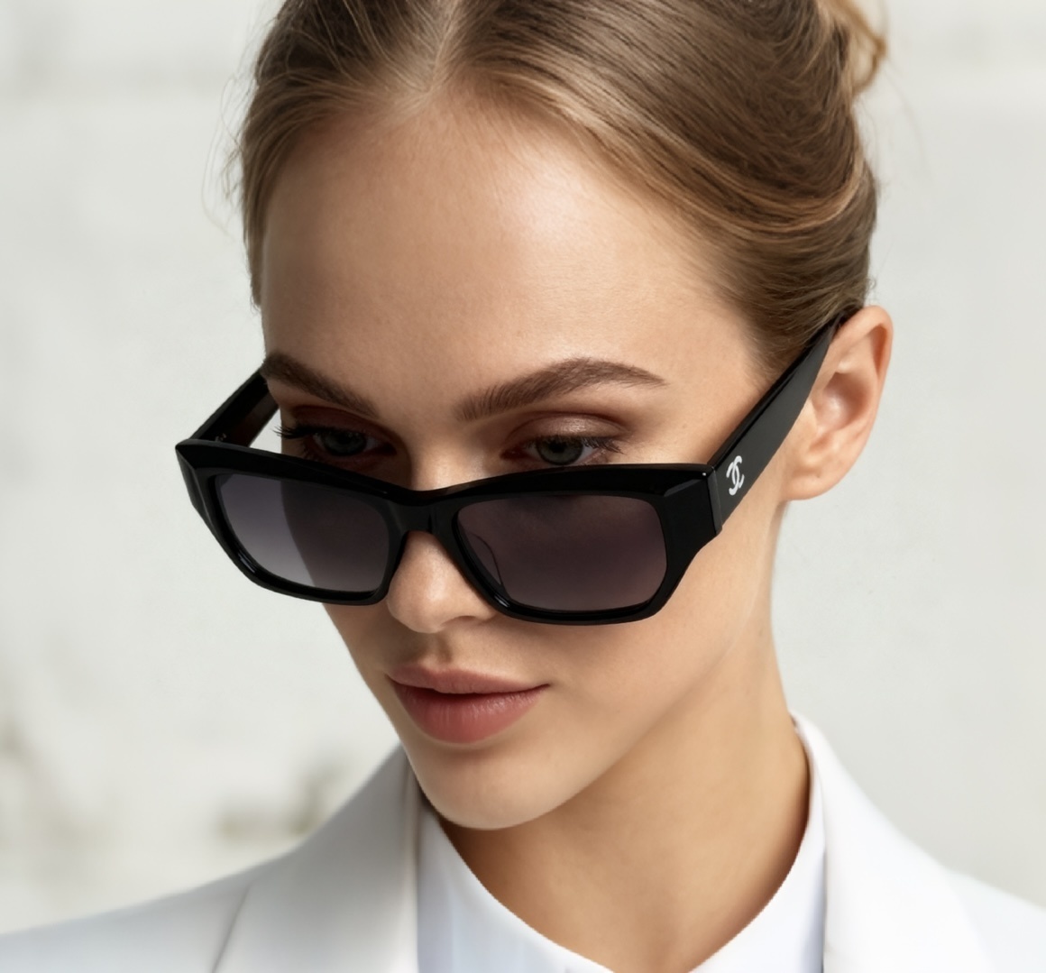 Chanel Luxury Black Cat-Eye Sunglasses with Gradient Lenses